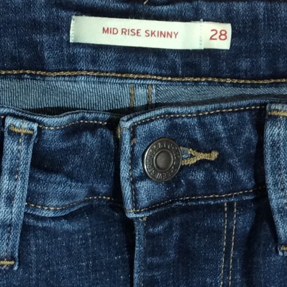Levis Mid Rise Skinny Jeans Size 28 - Picture 4 of 7